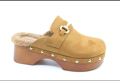 CHINELOS RUA SENHORA Fechado