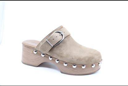 CHINELOS RUA SENHORA Fechado