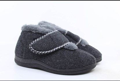 PANTUFA SENHORA Quarto